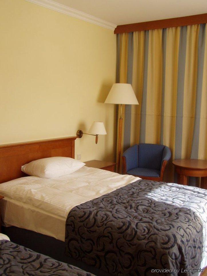 Hotel Ossa Conference & Spa Zimmer foto